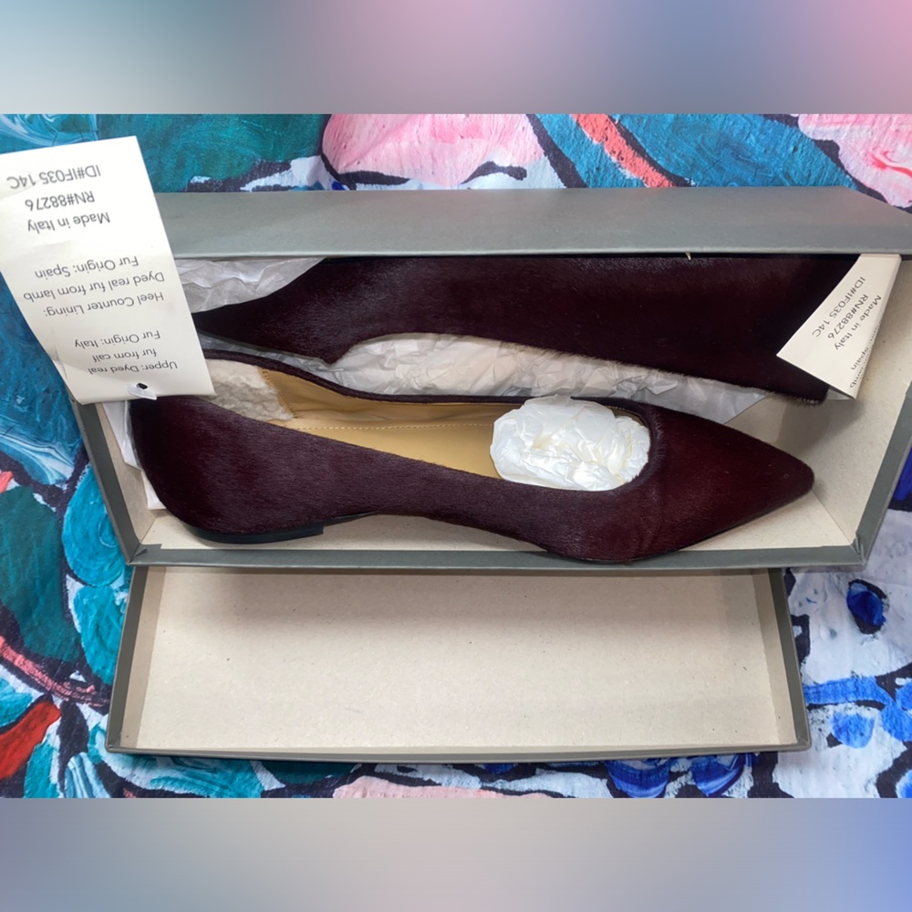 Burgundy Uggs flats /New with tags and box